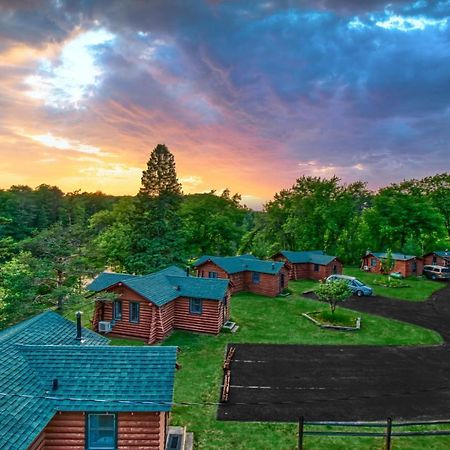 Edgewater Resort Айрон-Маунтин Экстерьер фото