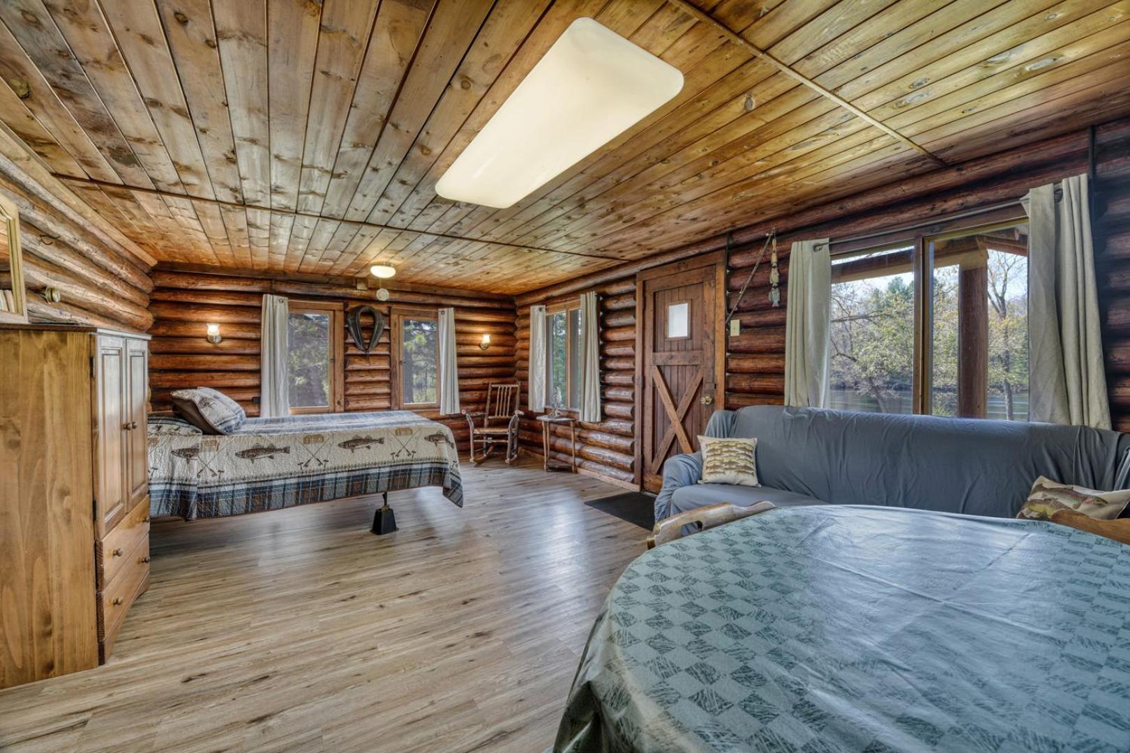 Edgewater Resort Айрон-Маунтин Экстерьер фото